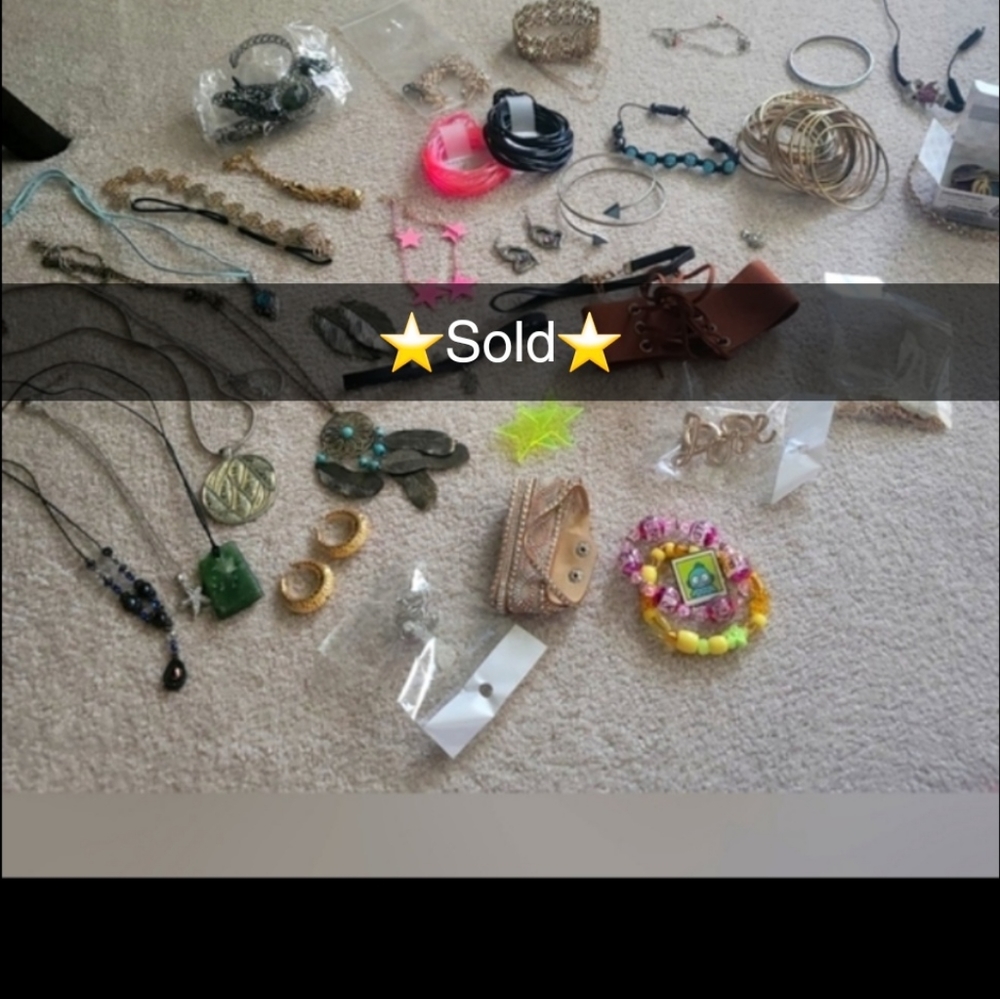 ☆ Jewelry Lot ☆ - Picture 1 of 5